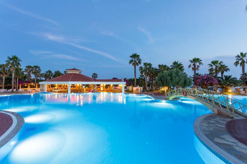 Defne Star Hotel Side Exterior photo